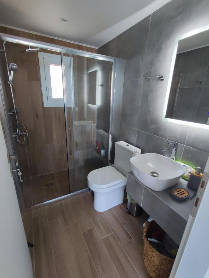 Evilenia Luxury Apartments Kalamata Bagian luar foto