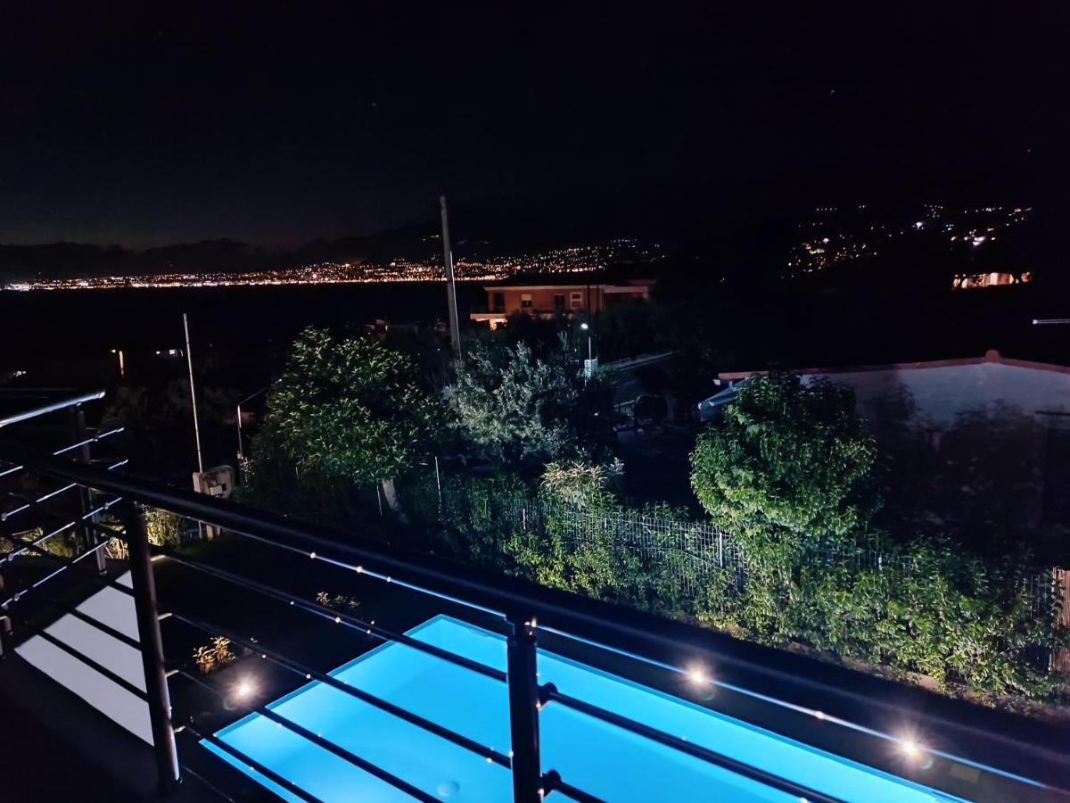 Evilenia Luxury Apartments Kalamata Bagian luar foto
