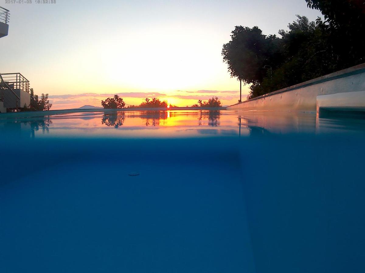 Evilenia Luxury Apartments Kalamata Bagian luar foto