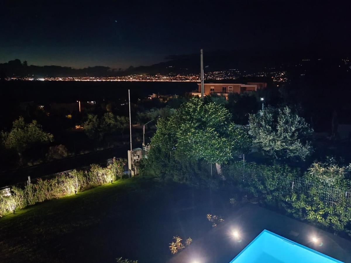 Evilenia Luxury Apartments Kalamata Bagian luar foto